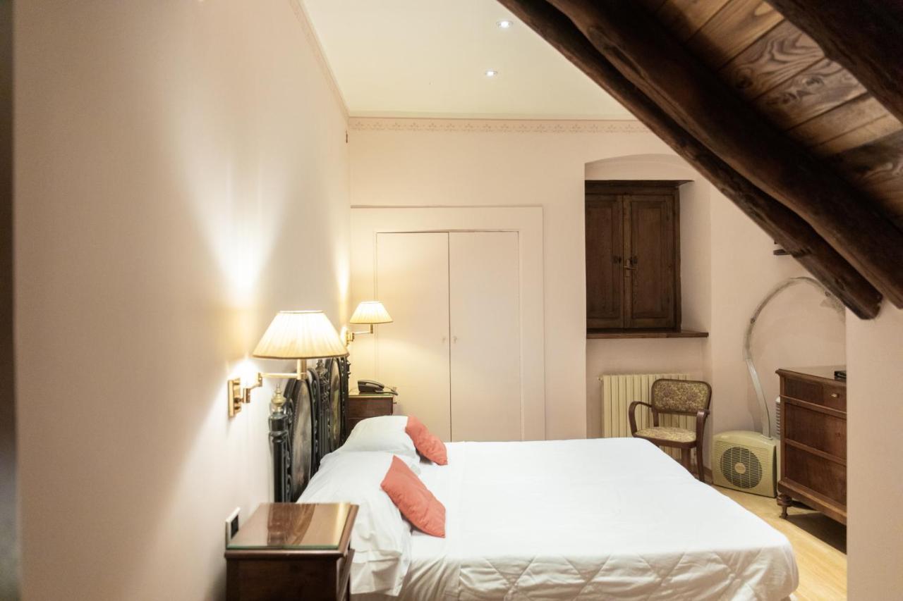 Hotel Clitunno Spoleto Luaran gambar